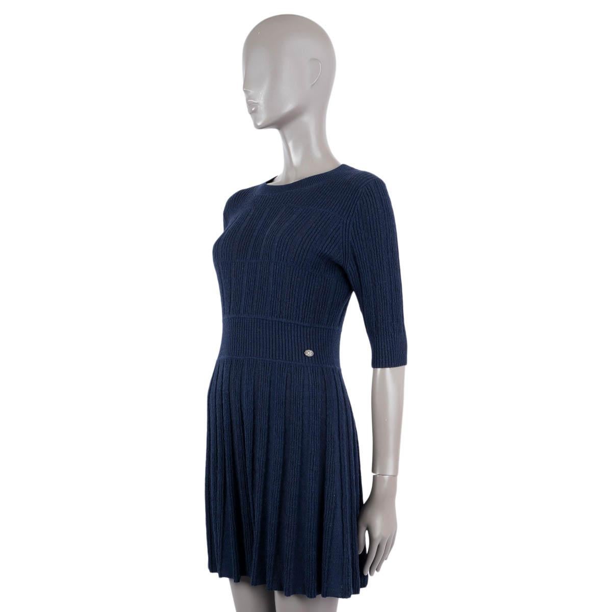 Women's CHANEL navy blue alpaca & wool 2018 18B TEXTURED KNIT Dress 36 XS For Sale