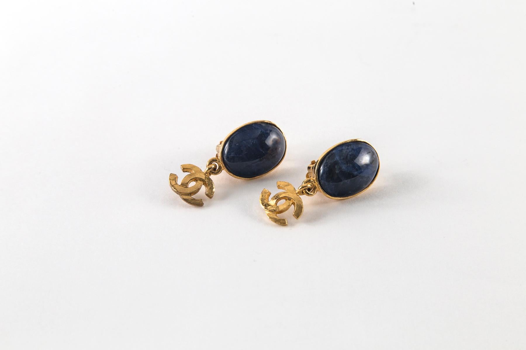 Women's or Men's Chanel Navy Blue and Gold Earrings