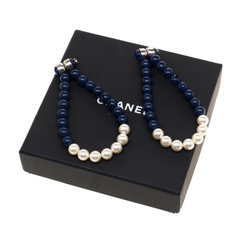 Chanel Navy Blue Bead Faux Pearl Magnetic Hoop Earrings In Good Condition In Dubai, Al Qouz 2
