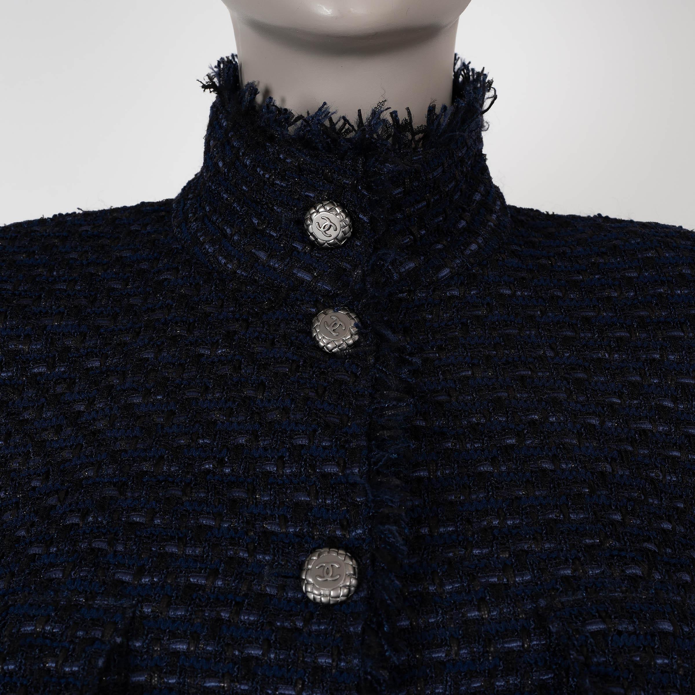 CHANEL navy blue & black 06C FRINGE TRIM TWEED Jacket 38 S 1