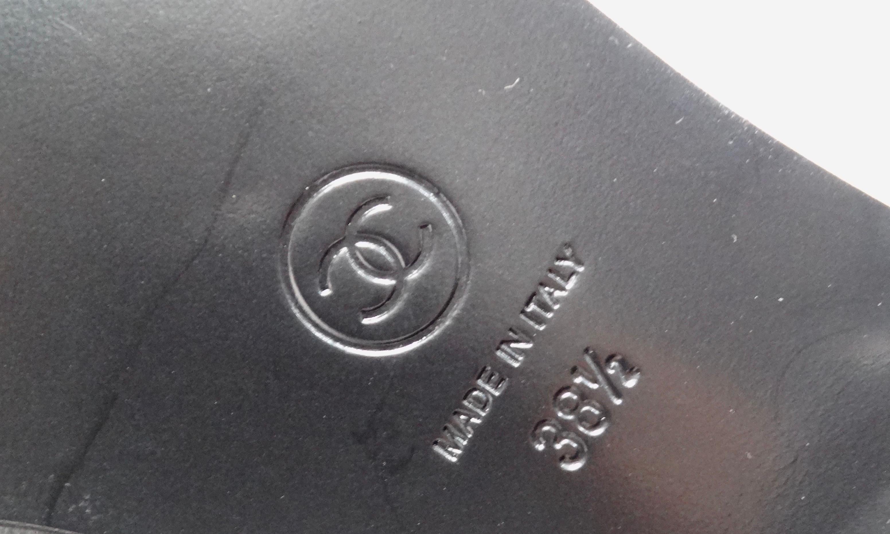 Chanel Navy Blue & Black Leather Interlocking CC Logo Ankle Boots For Sale 6