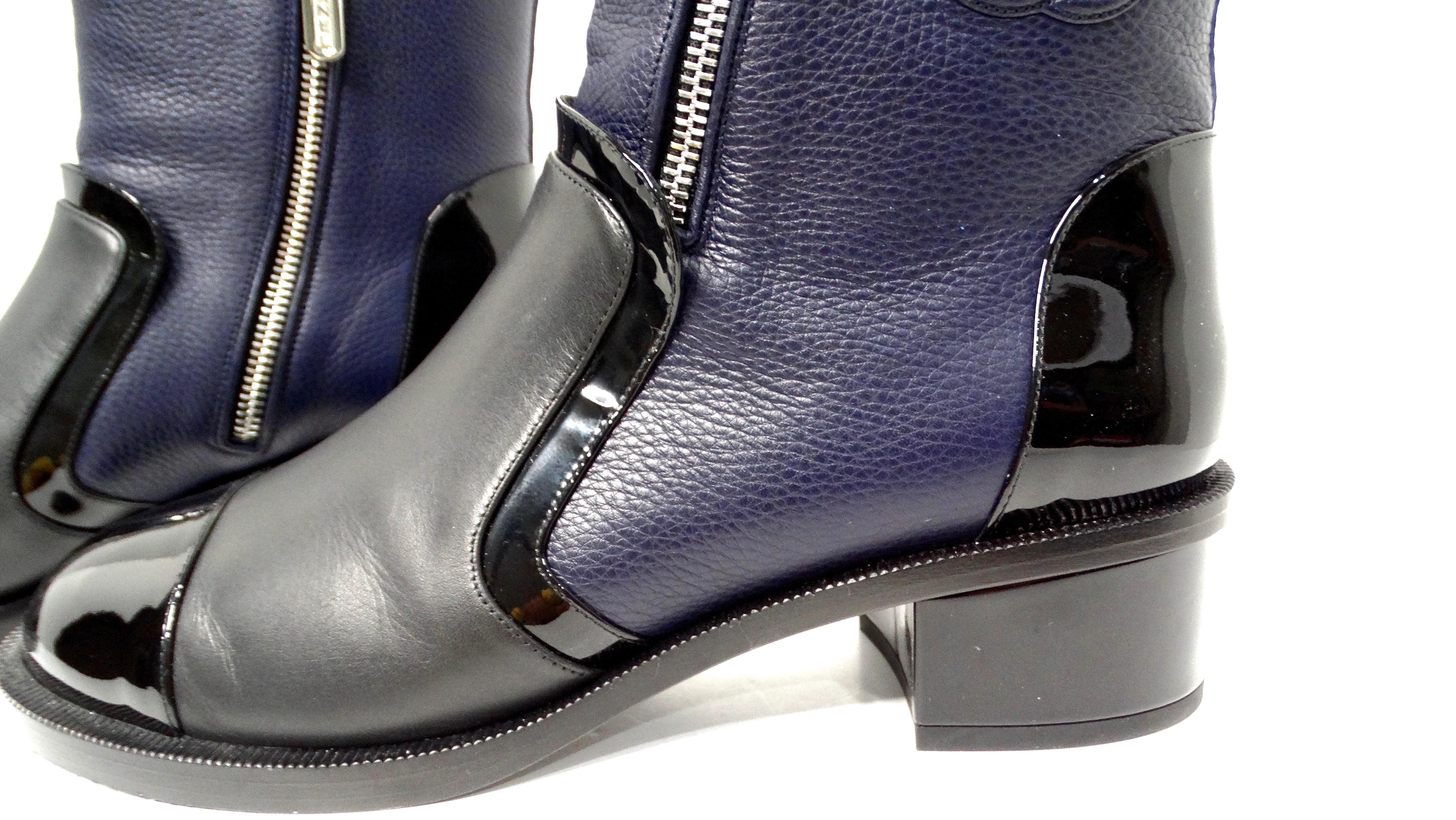 Women's Chanel Navy Blue & Black Leather Interlocking CC Logo Ankle Boots For Sale
