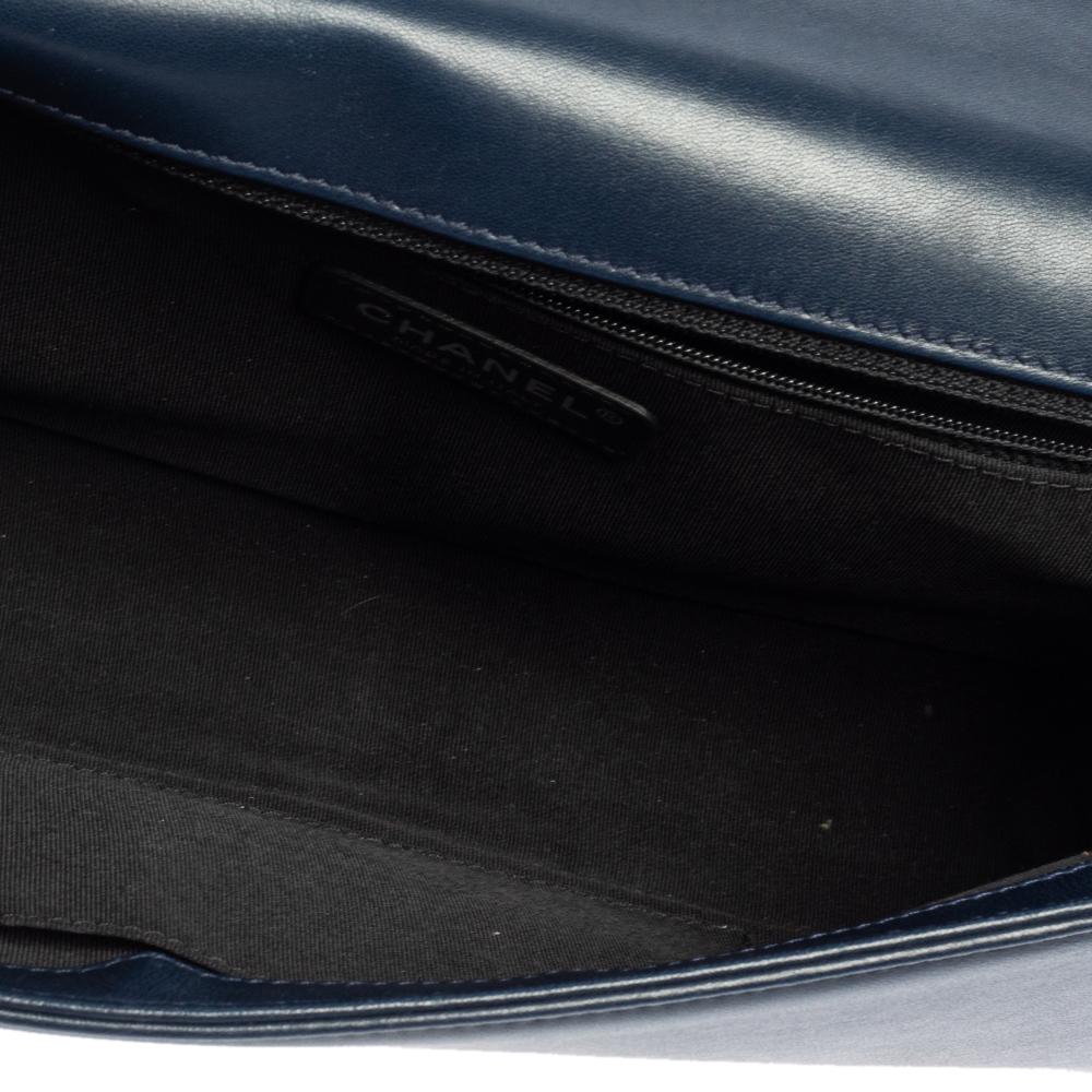Women's Chanel Navy Blue/Black Leather New Medium Boy Flap Bag
