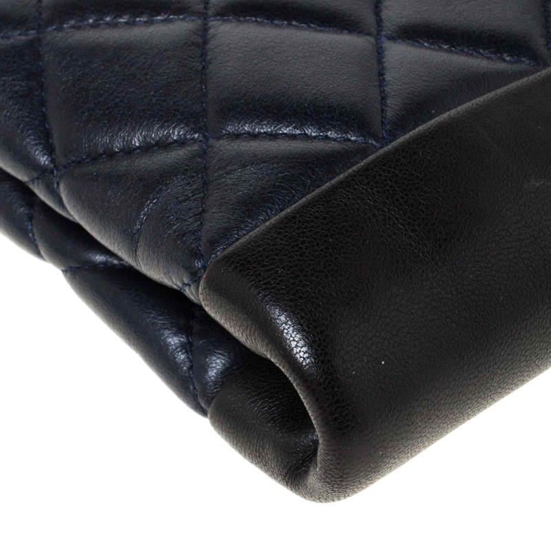 Chanel Navy Blue/Black Quilted Leather Baguette Minaudiere Clutch 2