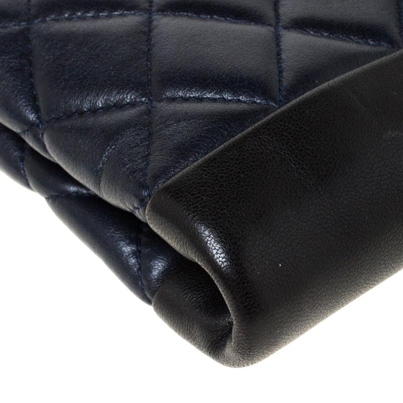 Chanel Navy Blue/Black Quilted Leather Baguette Minaudiere Clutch 5