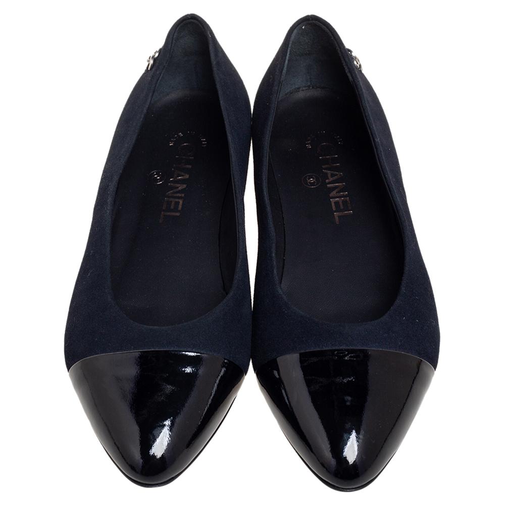 Chanel Navy Blue/Black Suede and Patent Leather CC Cap Toe Ballet Flats Size 38 1