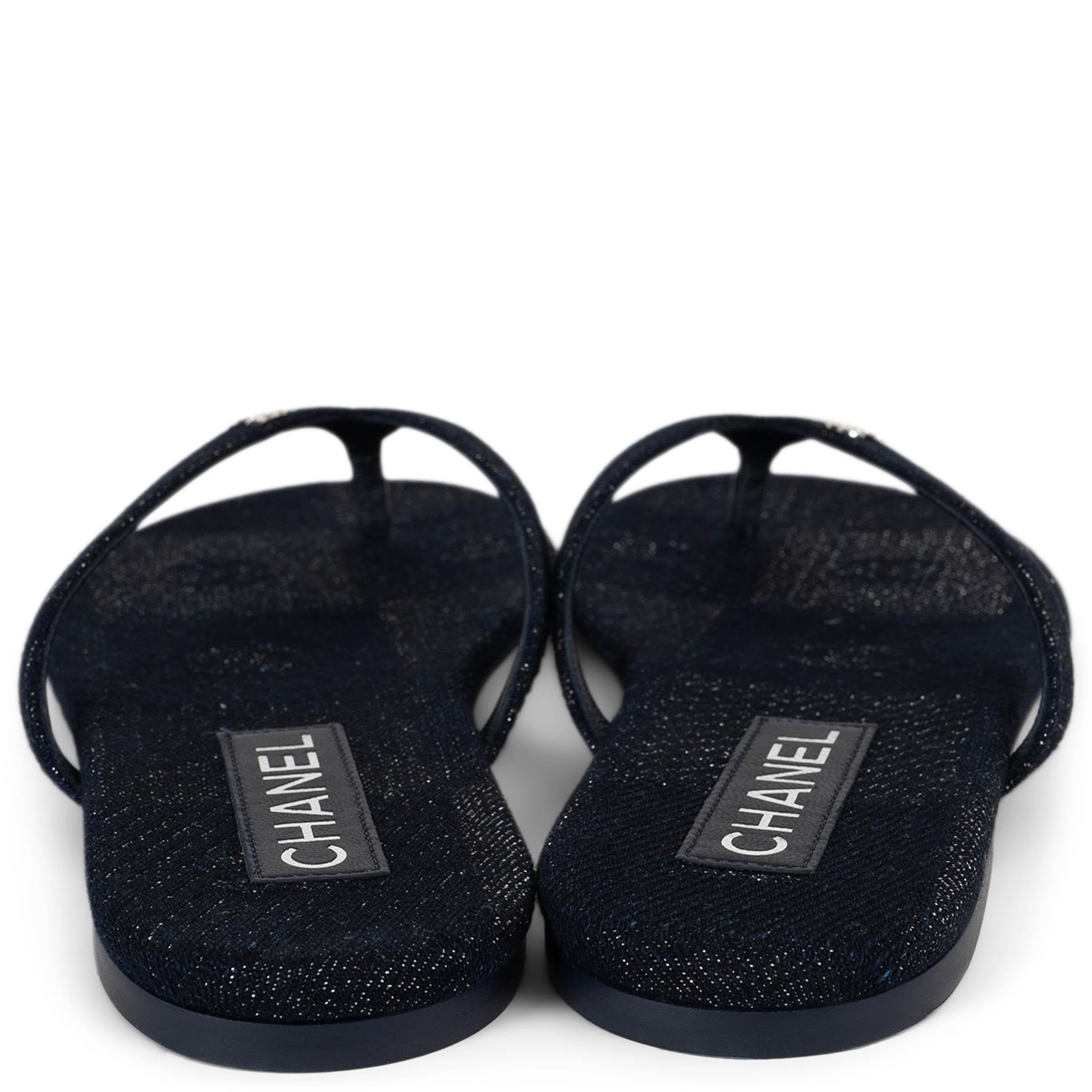 Women's CHANEL navy blue canvas 24S LUREX Thong Sandals Shoes 39 For Sale