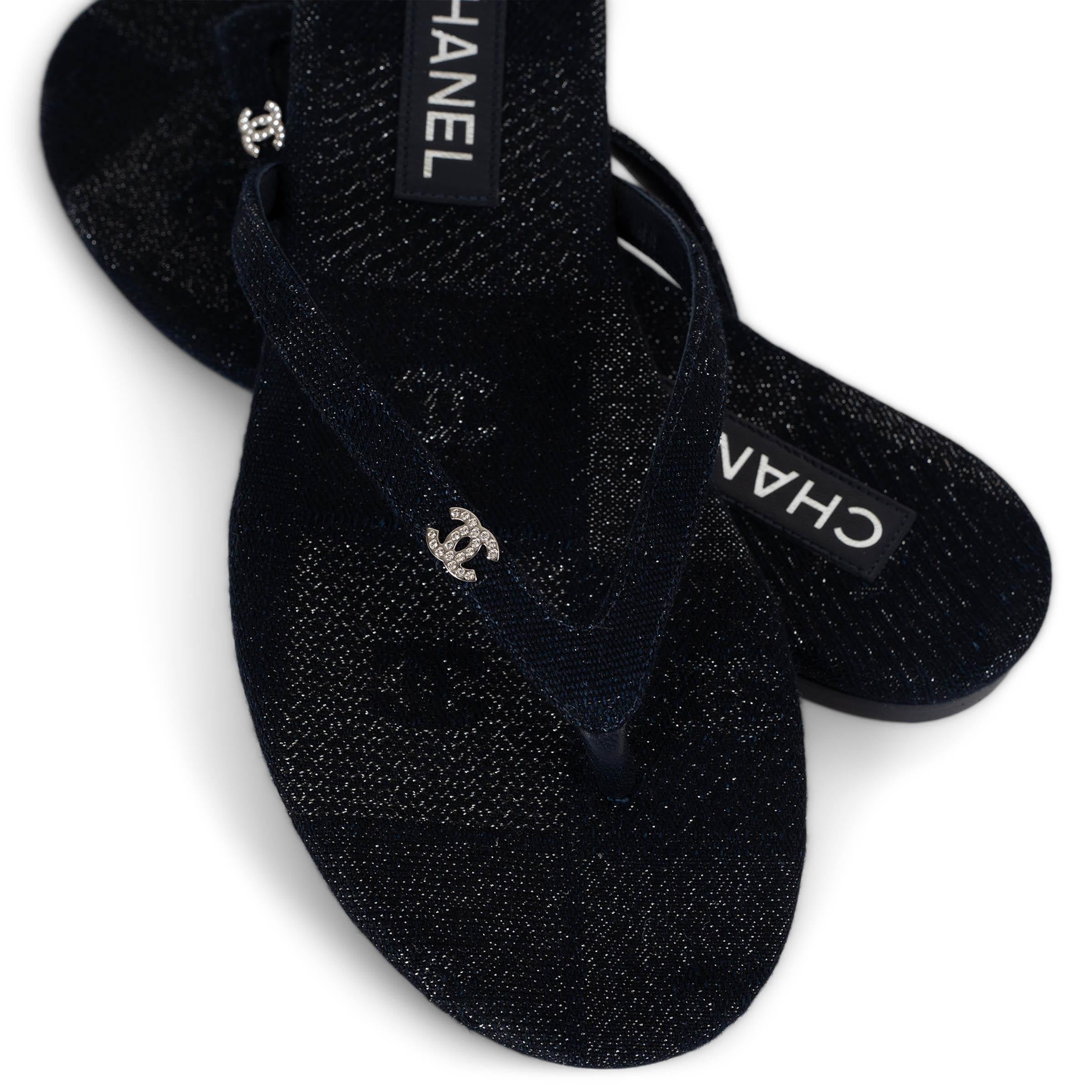 CHANEL navy blue canvas 24S LUREX Thong Sandals Shoes 39 For Sale 2