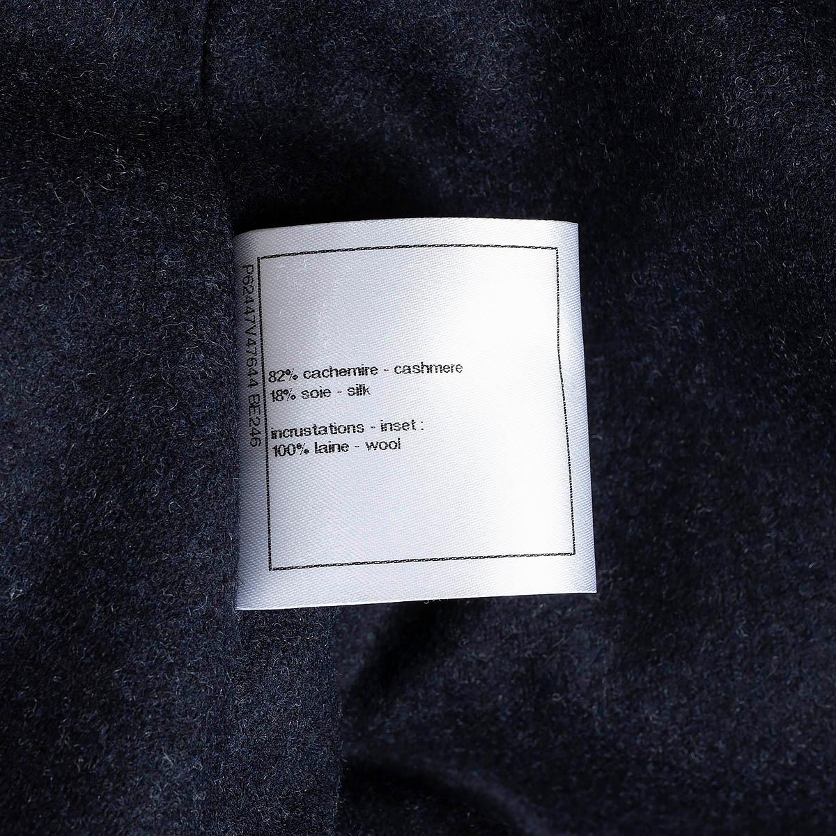 CHANEL navy blue cashmere silk 2019 19K TEEDY Cape Jacket 34 XXS For Sale 4