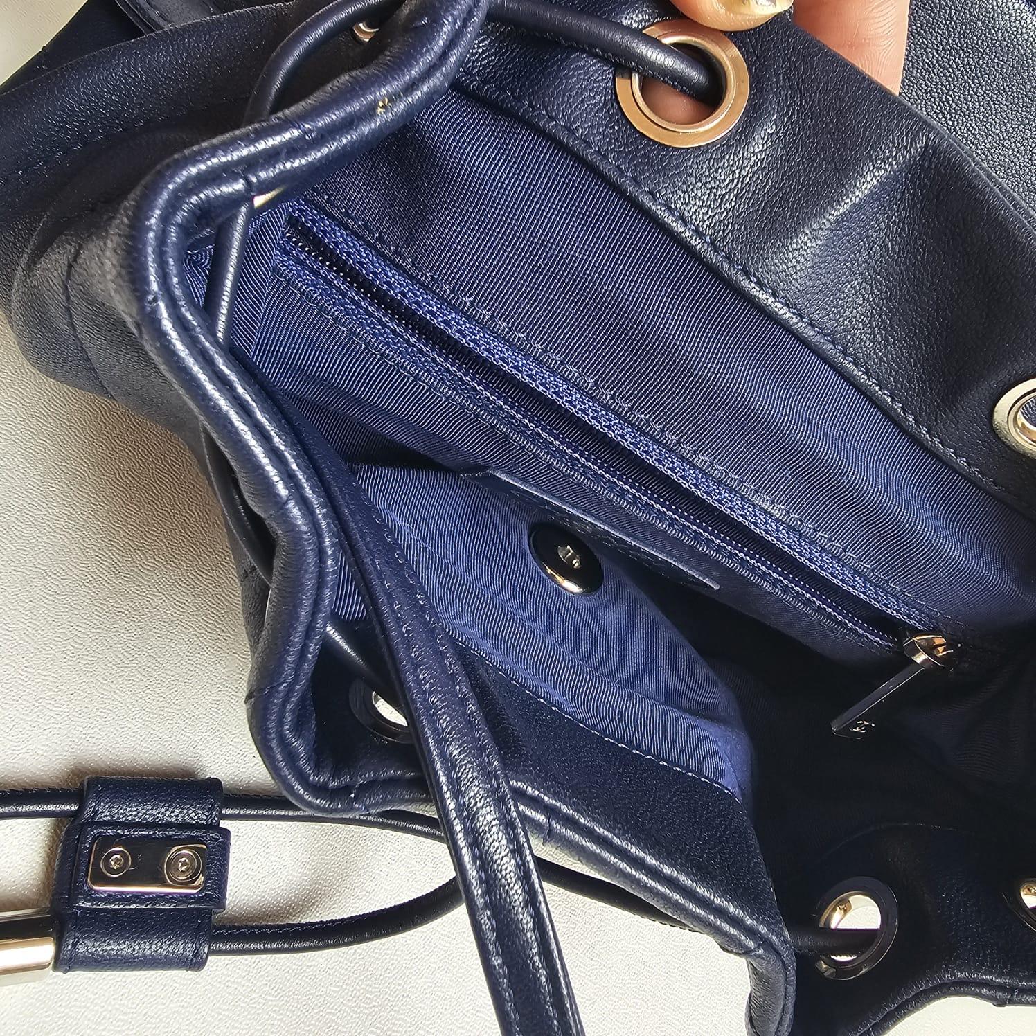 Chanel Navy Blue Chevron Small Urban Spirit Backpack In Good Condition In Jakarta, Daerah Khusus Ibukota Jakarta