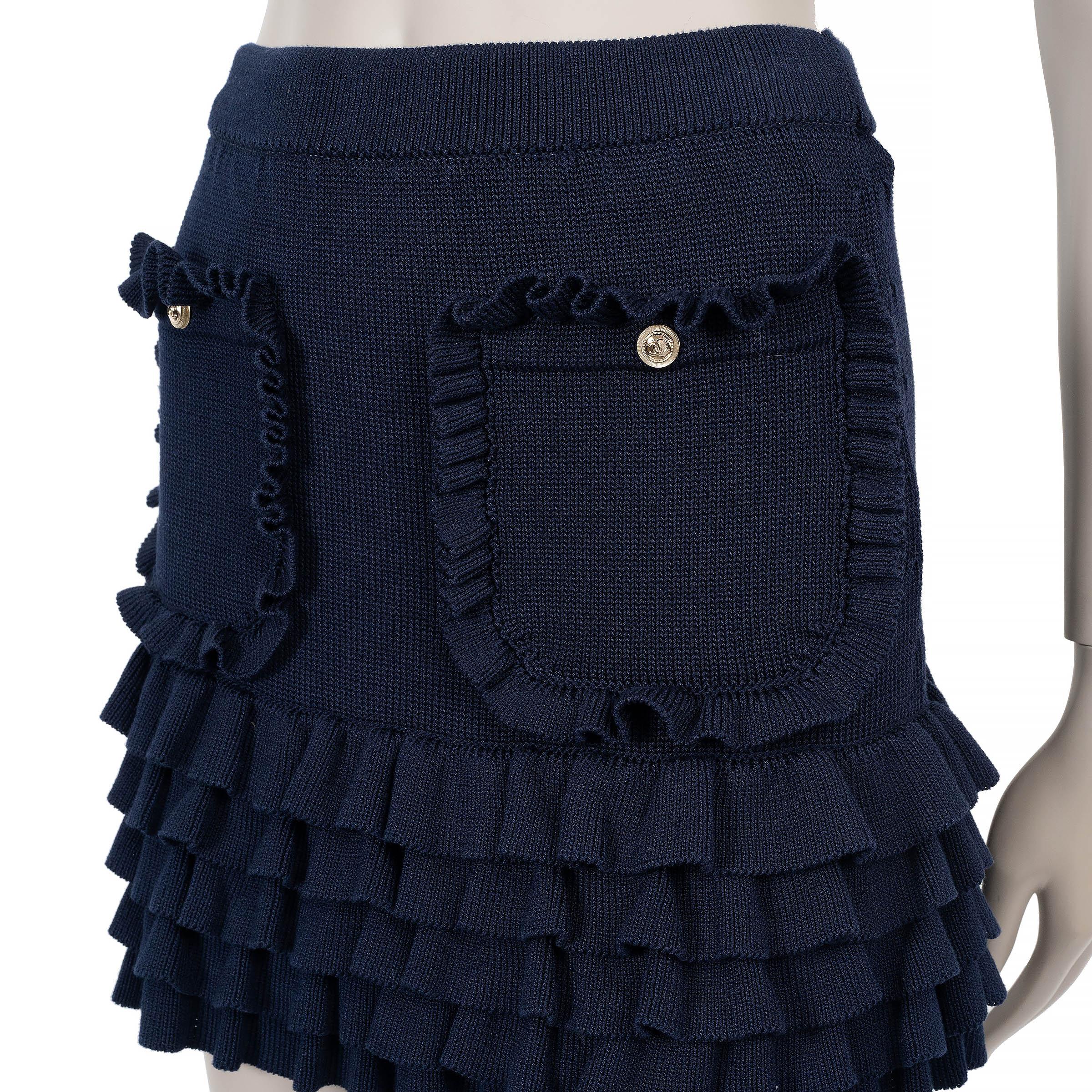 Chanel Gonna in cotone blu navy 21C CAPRI RUFFLED KNIT MINI 34 XXS In condizioni Nuovo in vendita a Zürich, CH