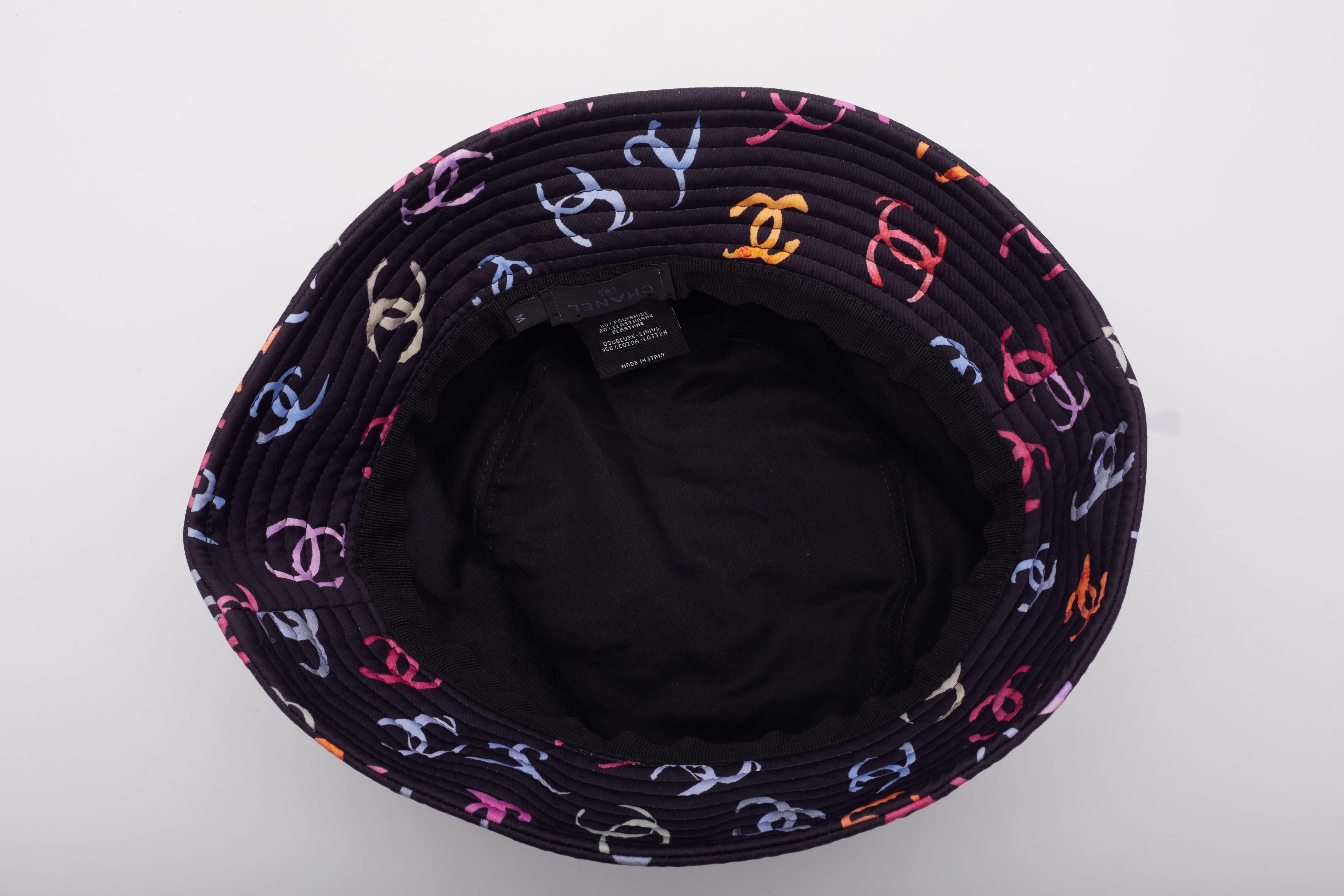 Chanel Navy Blue Cotton Multicoloured CC Printed Bucket Hat For Sale 2