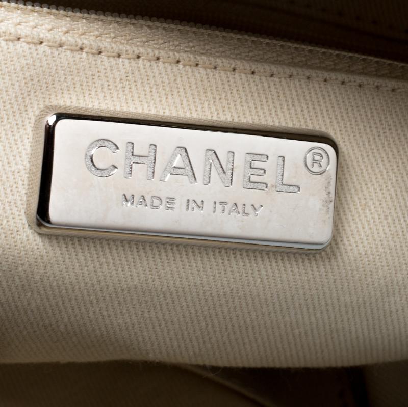 Chanel Navy Blue Denim Medium Chain Trim Luxe Ligne Bowler Bag 1