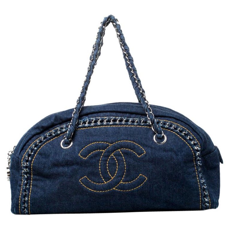 Chanel Navy Blue Denim Medium Chain Trim Luxe Ligne Bowler Bag For Sale
