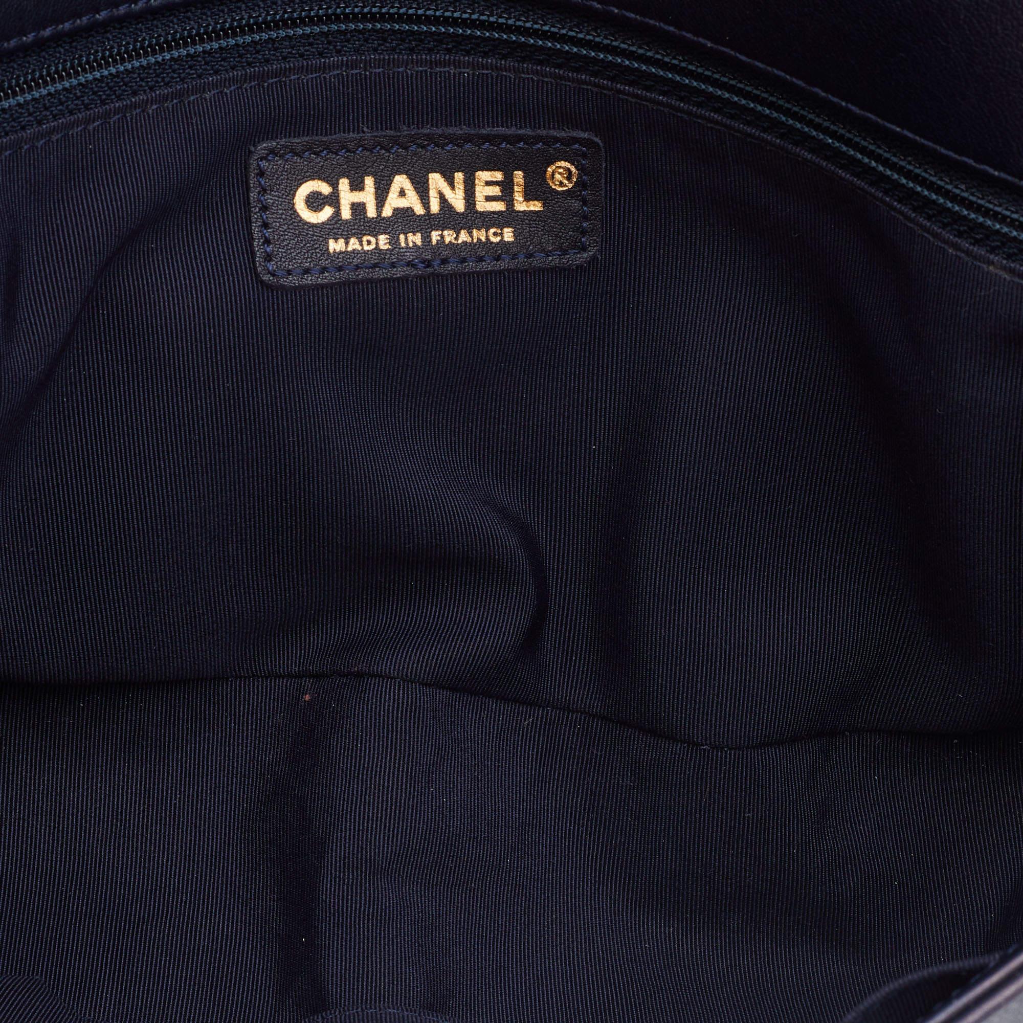 Chanel Navy Blue/Gold Woven Leather New Medium Boy Bag 4