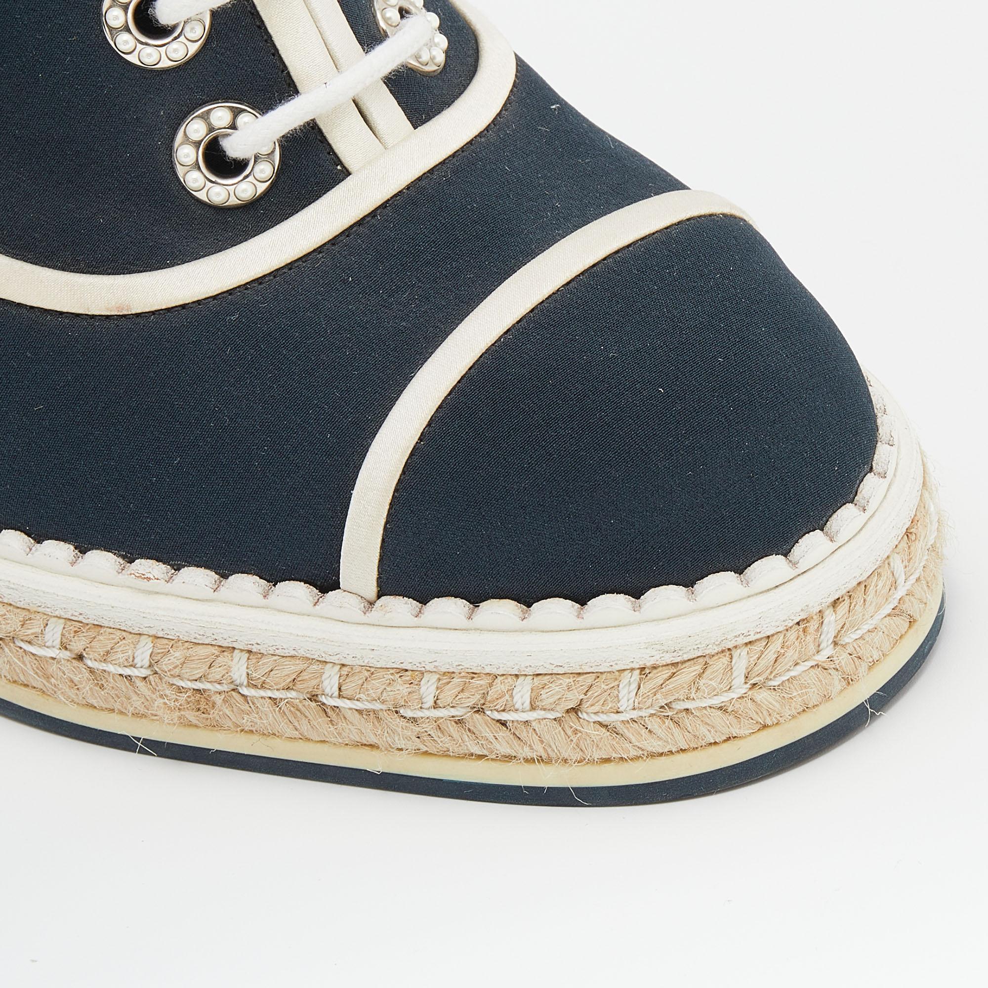 Women's Chanel Navy Blue/Grey Fabric and Suede CC Wedge Sneakers Size 39.5