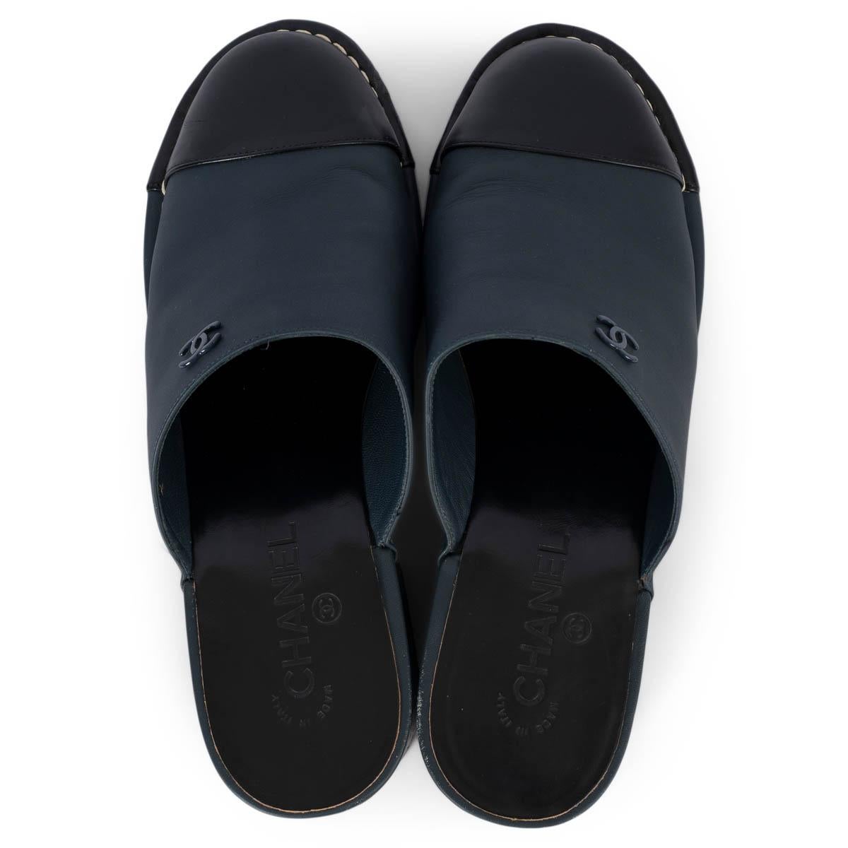 CHANEL navy blue leather 2016 16P CORK PLATFORM CLOGS Pumps Shoes 41 fit 40 For Sale 2