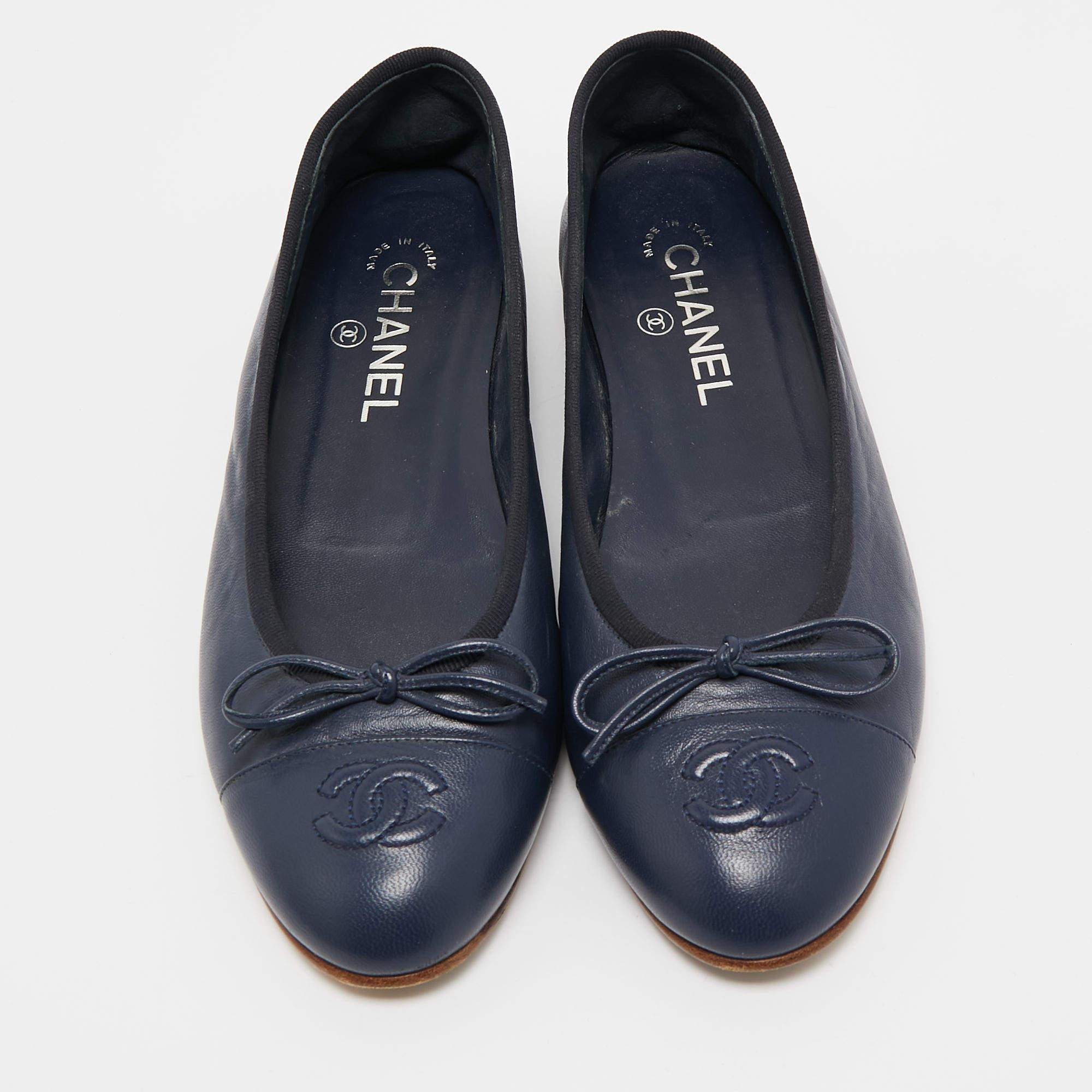 Black Chanel Navy Blue Leather CC Cap Toe Ballet Flats Size 39