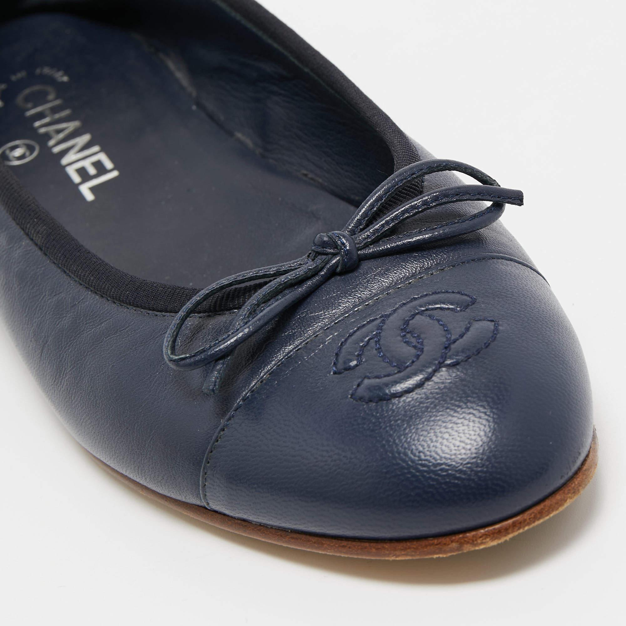 Chanel Navy Blue Leather CC Cap Toe Ballet Flats Size 39 2