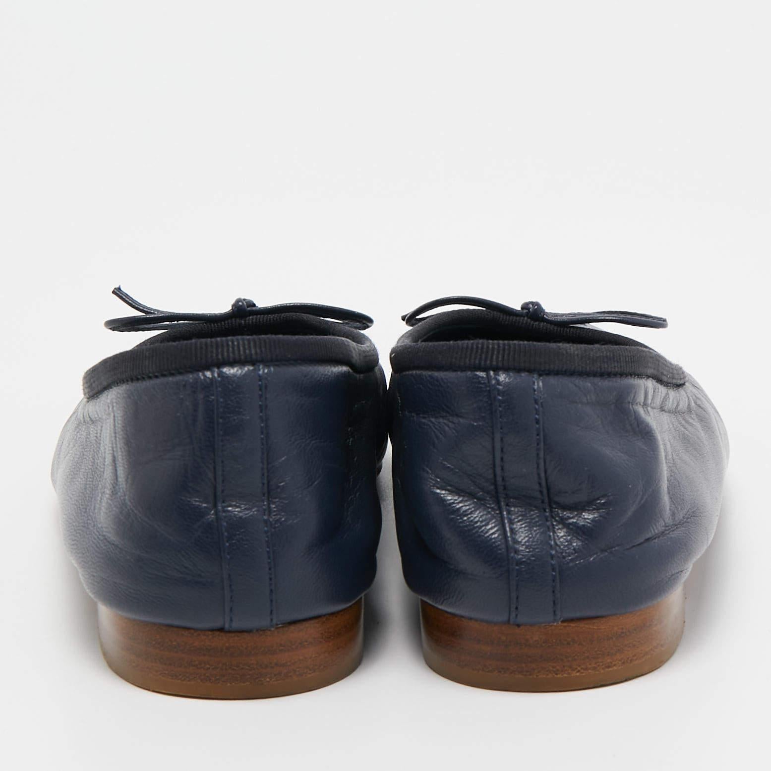 Chanel Navy Blue Leather CC Cap Toe Ballet Flats Size 39 3