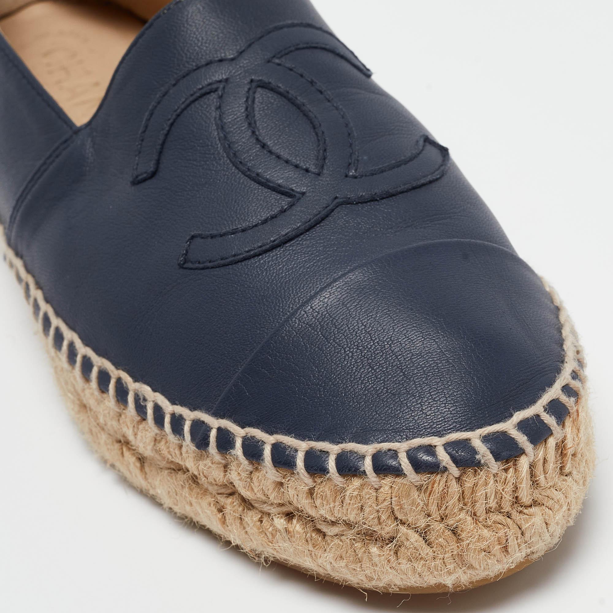 Chanel Navy Blue Leather CC Cap Toe Espadrille Flats Size 37 3