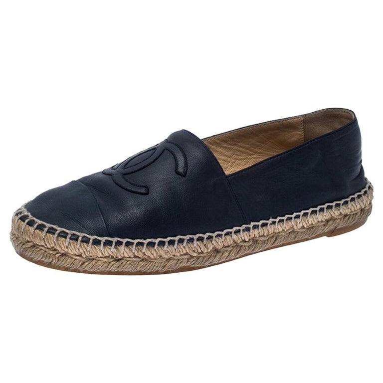 Chanel Navy Blue Leather CC Espadrilles Size 39 For Sale at 1stDibs