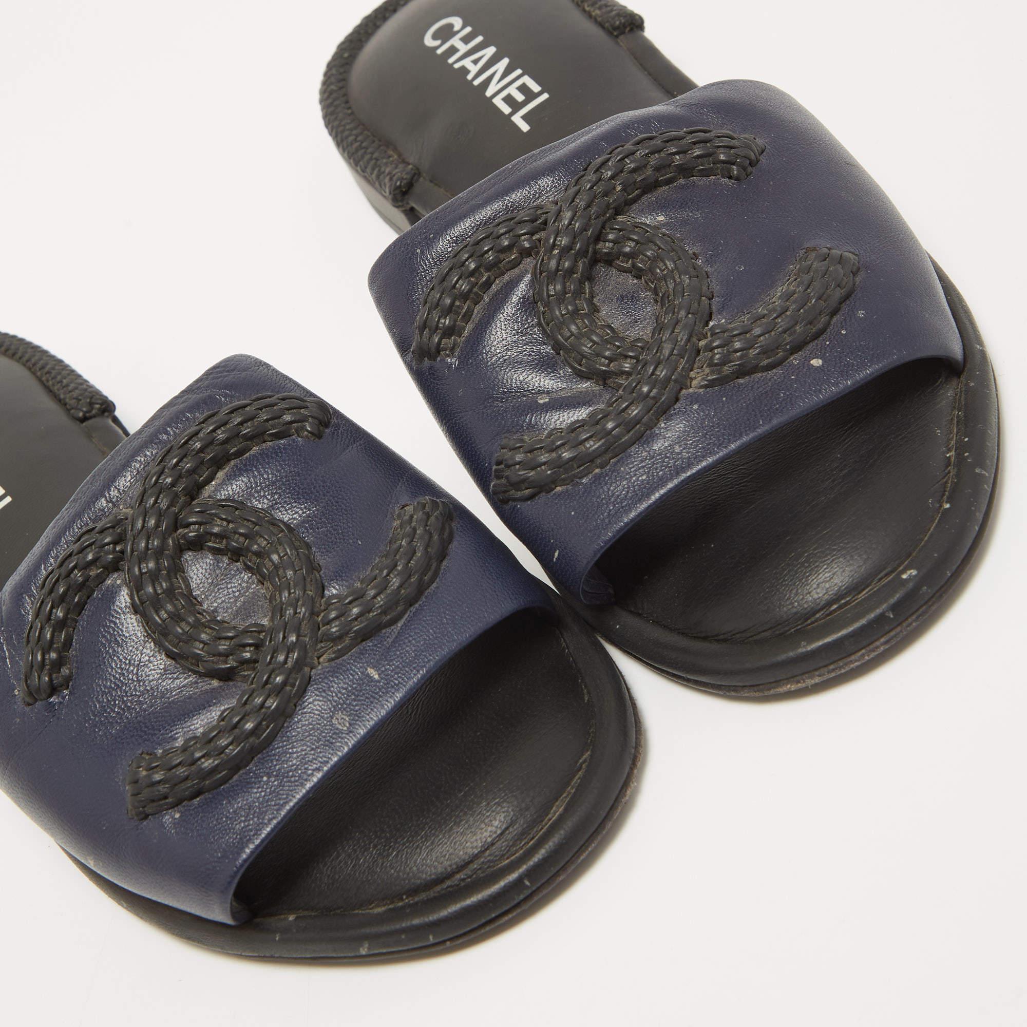 Chanel Navy Blue Leather Woven CC Flat Slides Size 38.5 4