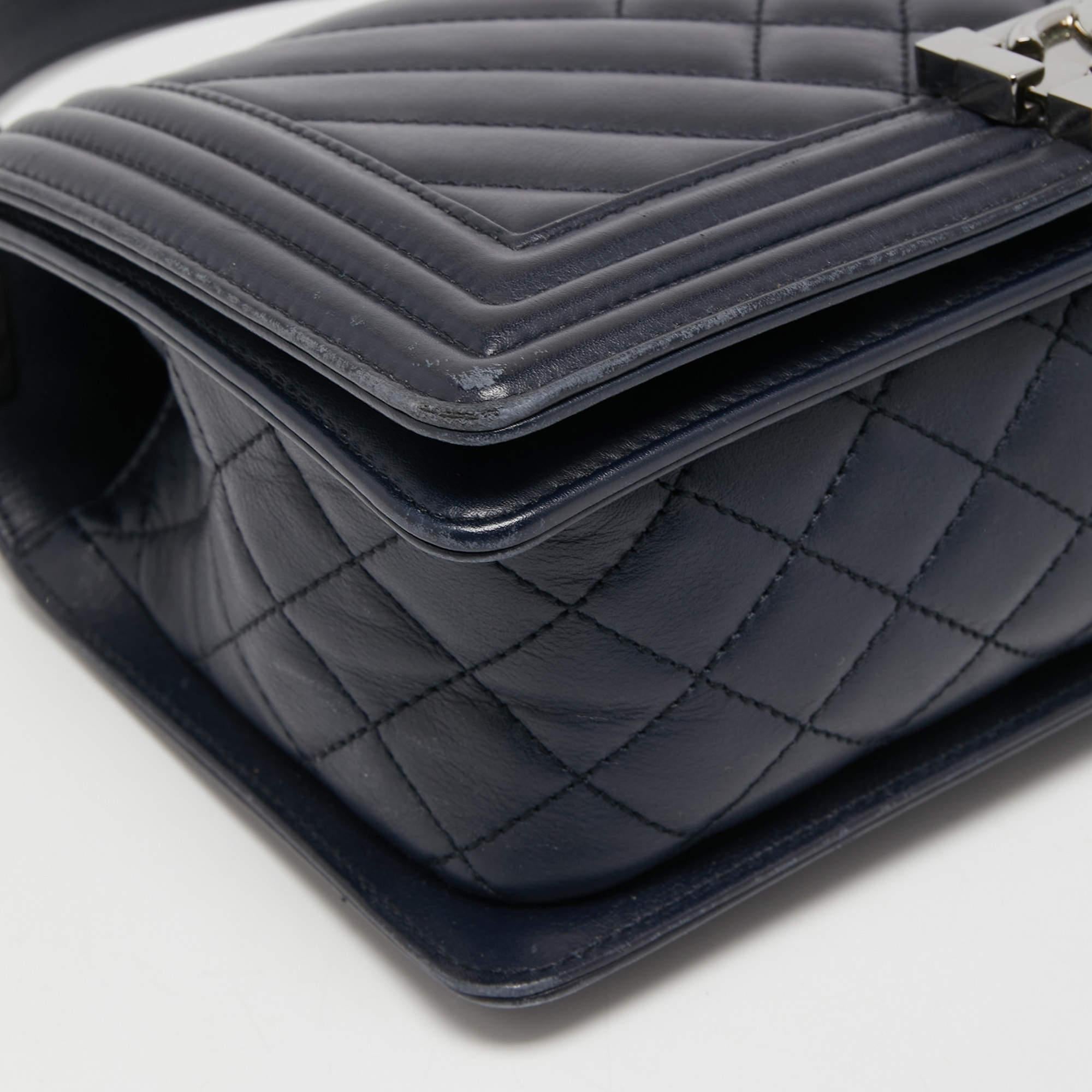 Chanel Navy Blue Mixed Quilted Leather Medium Boy Flap Bag at 1stDibs