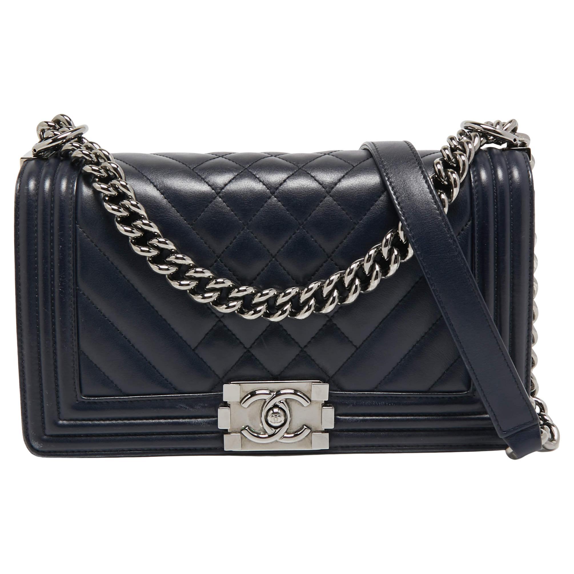 Chanel Navy Blue Mixed Quilted Leather Medium Boy Flap Bag at 1stDibs