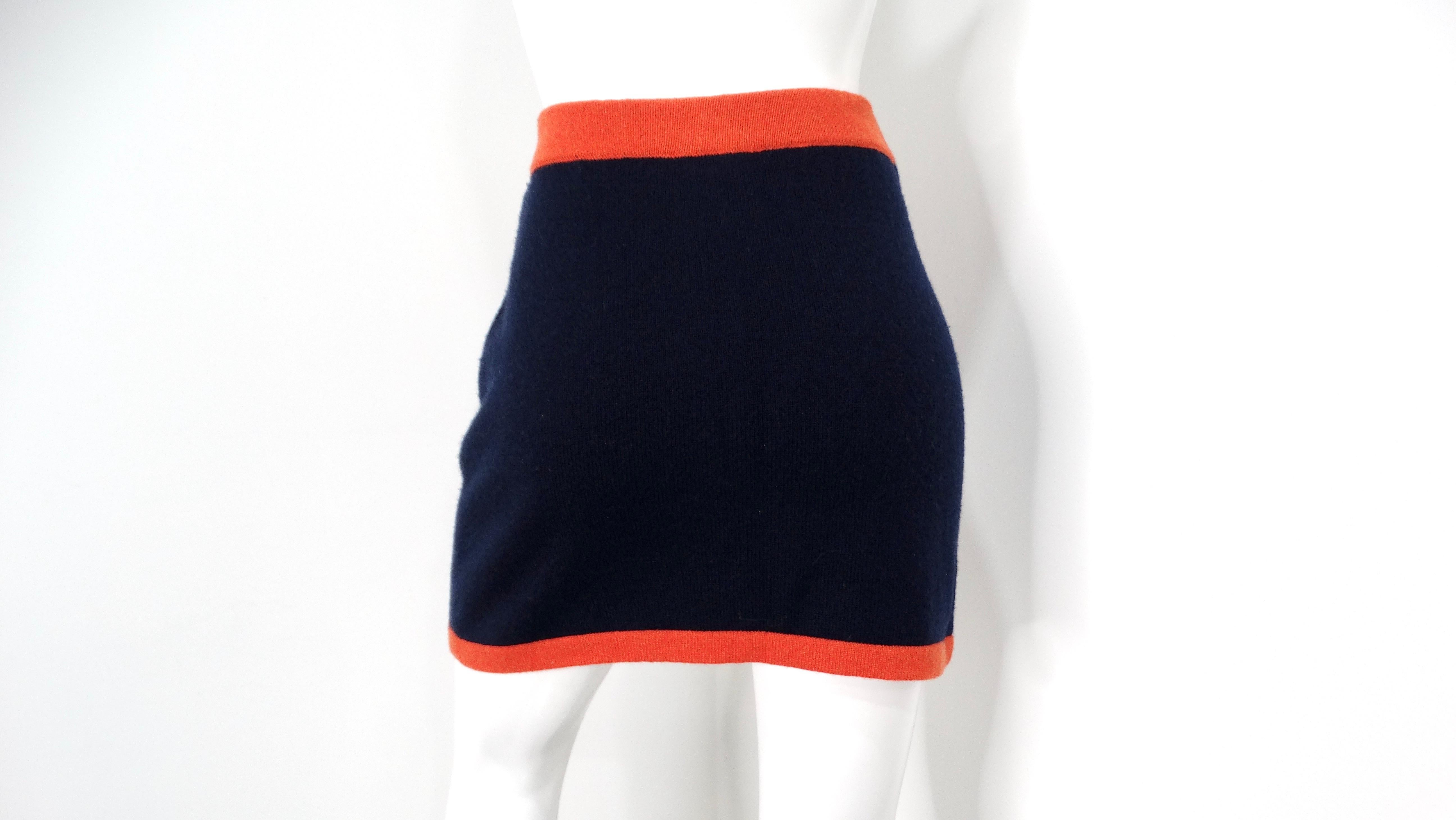 Mini gonna in maglia di cashmere blu e arancione di Chanel in vendita 2