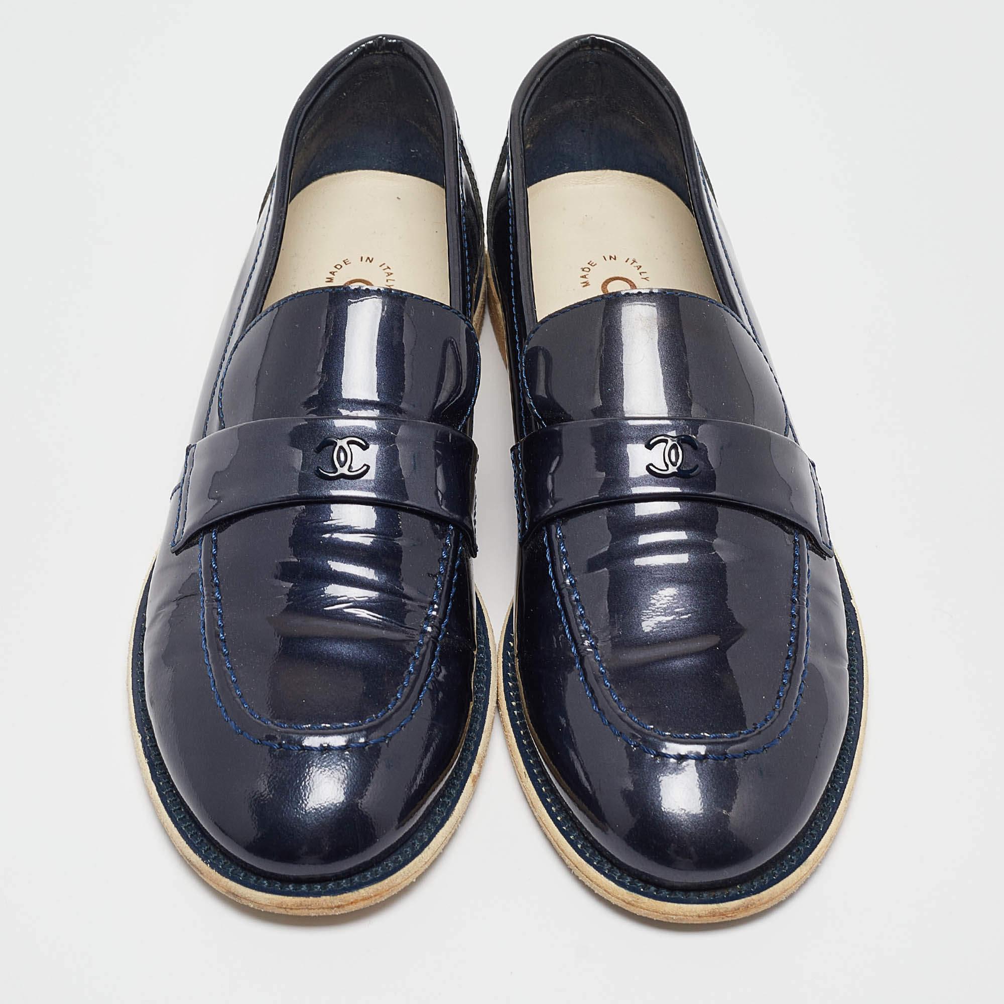 Black Chanel Navy Blue Patent Leather CC Loafers Size 38.5