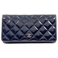  Chanel Navy Blue Patent Leather Wallet 