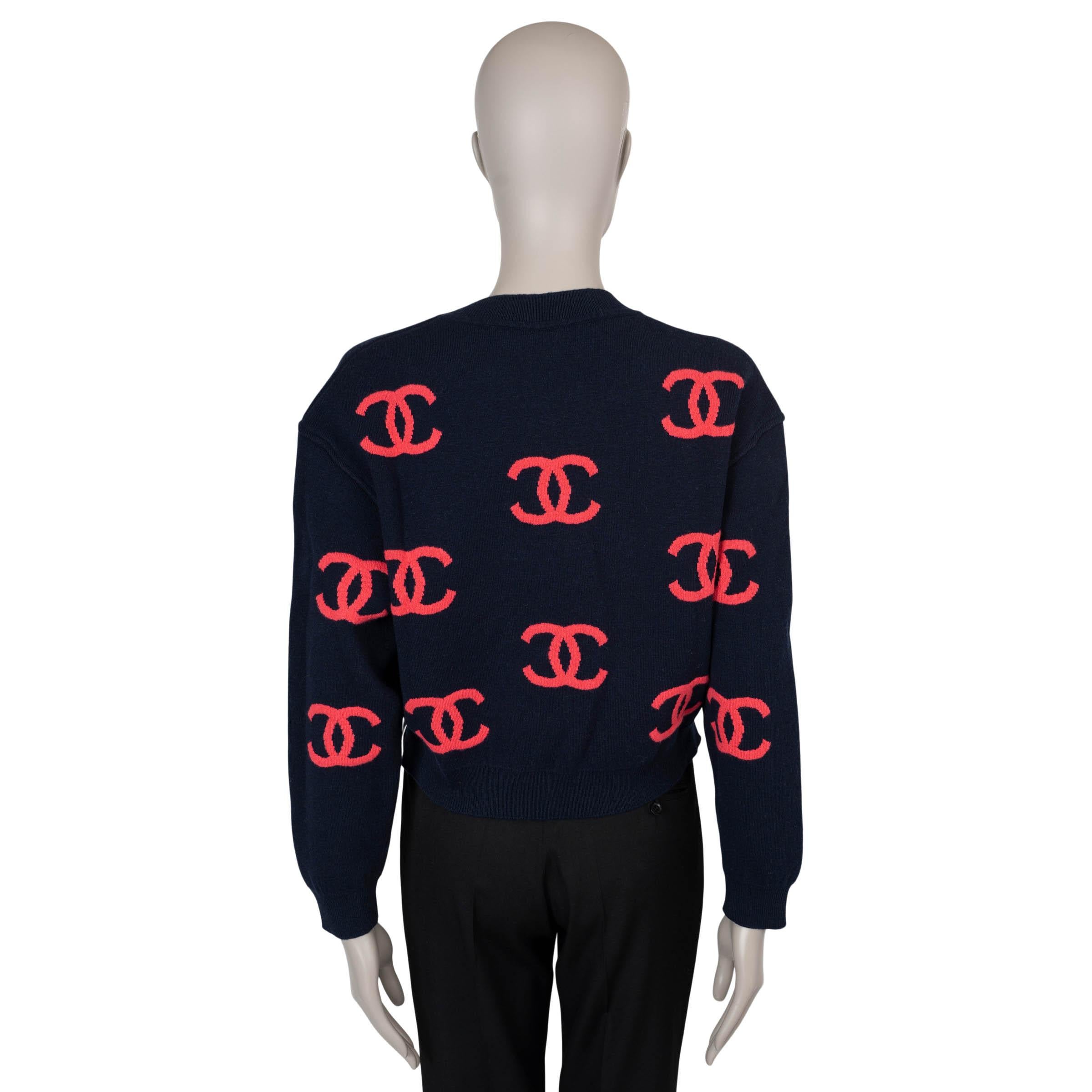Black CHANEL navy blue & pink cashmere 21P CC JACQUARD Sweater 40 M For Sale