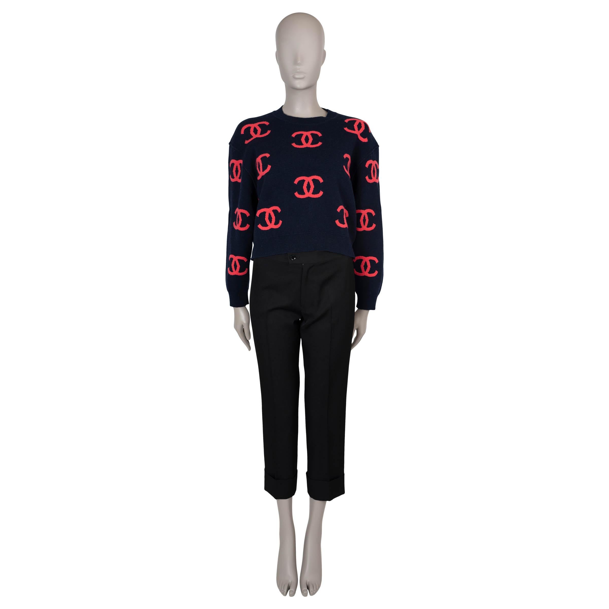 Women's CHANEL navy blue & pink cashmere 21P CC JACQUARD Sweater 40 M For Sale