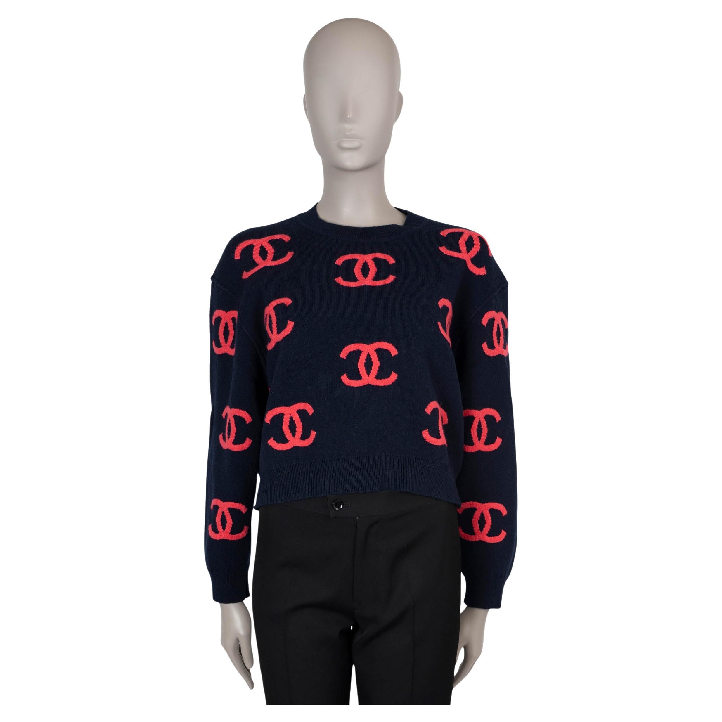 CHANEL navy blue & pink cashmere 21P CC JACQUARD Sweater 40 M For Sale