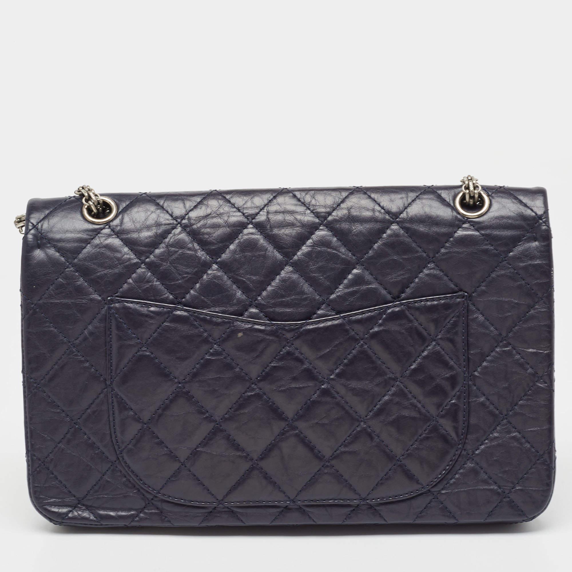 Chanel Navy Blue Quilted Aged Leather 227 Reissue 2.55 Flap Bag For Sale 9