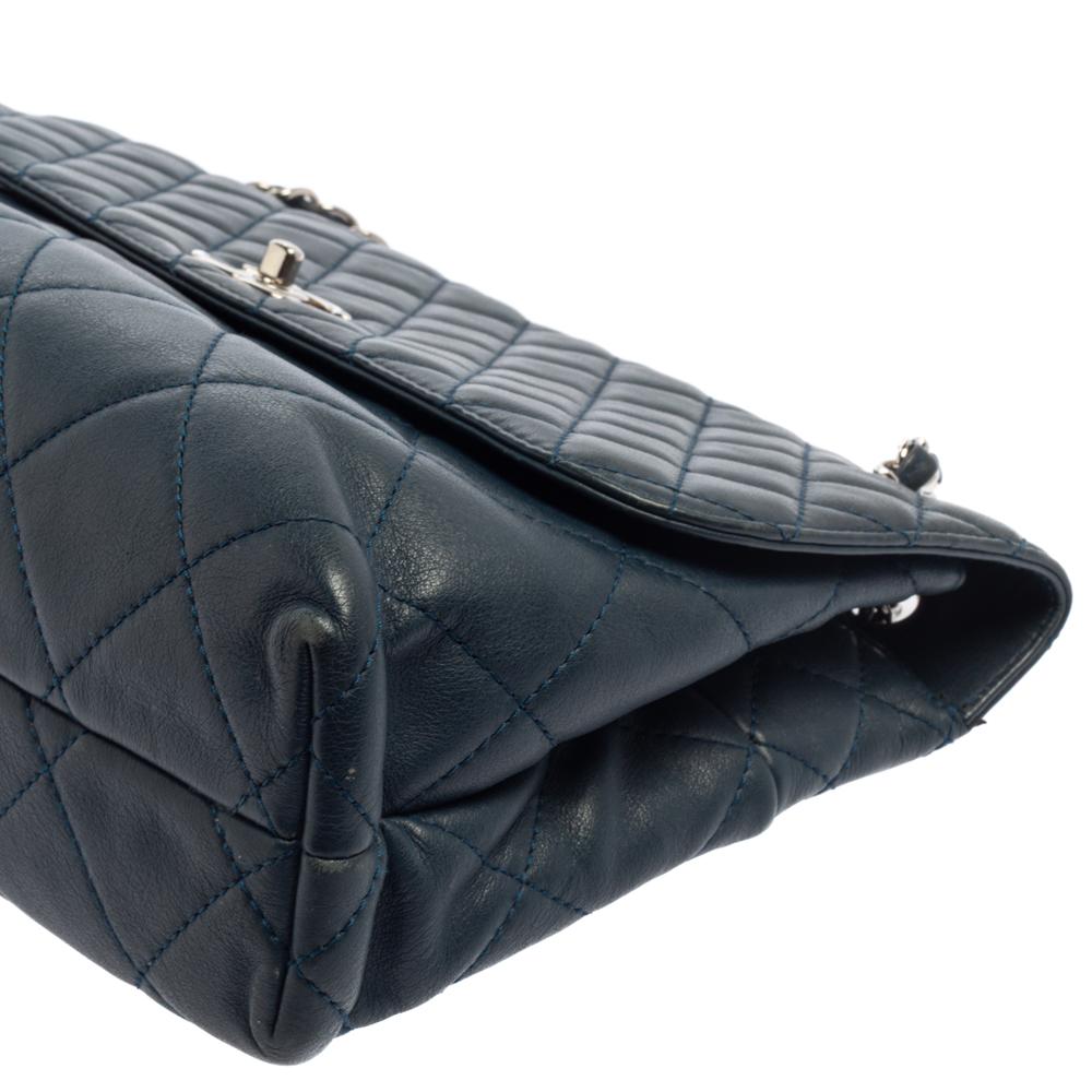 Chanel Navy Blue Quilted Leather In-The-Business Flap Bag 7