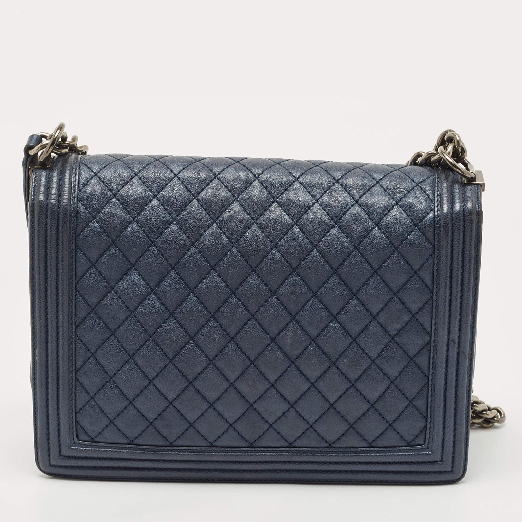 Chanel Navy Blue Quilted Leather Large Boy Flap Bag For Sale at 1stDibs