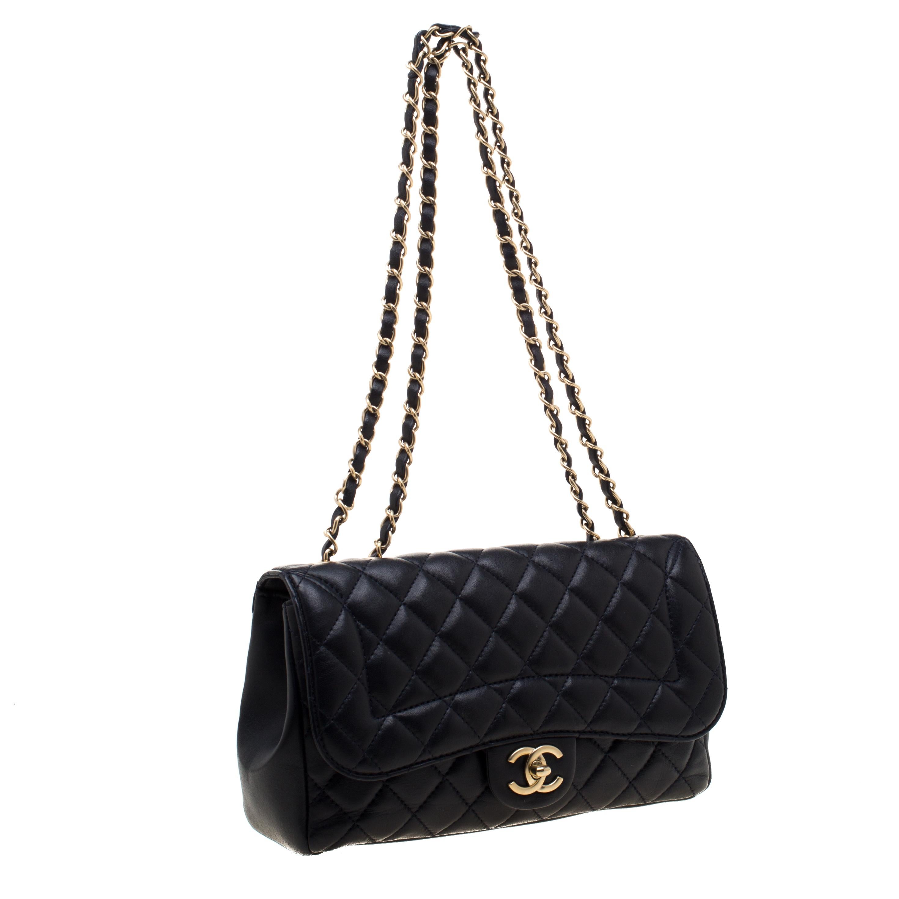 Chanel Navy Blue Quilted Leather Mademoiselle Chic Flap Shoulder Bag In Good Condition In Dubai, Al Qouz 2