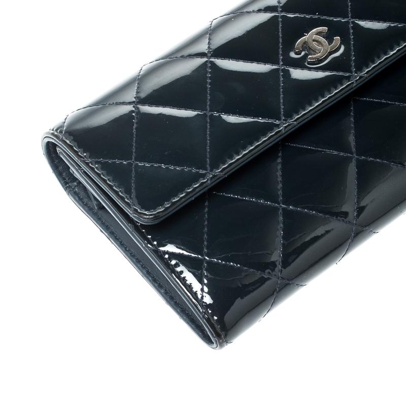 Chanel Navy Blue Quilted Patent Leather CC Gusset Flap Wallet 2