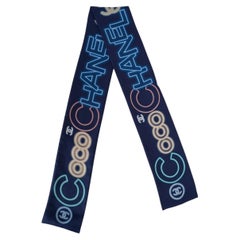 CHANEL navy blue silk 21S NEON SIGNS SLIM BANDEAU Scarf