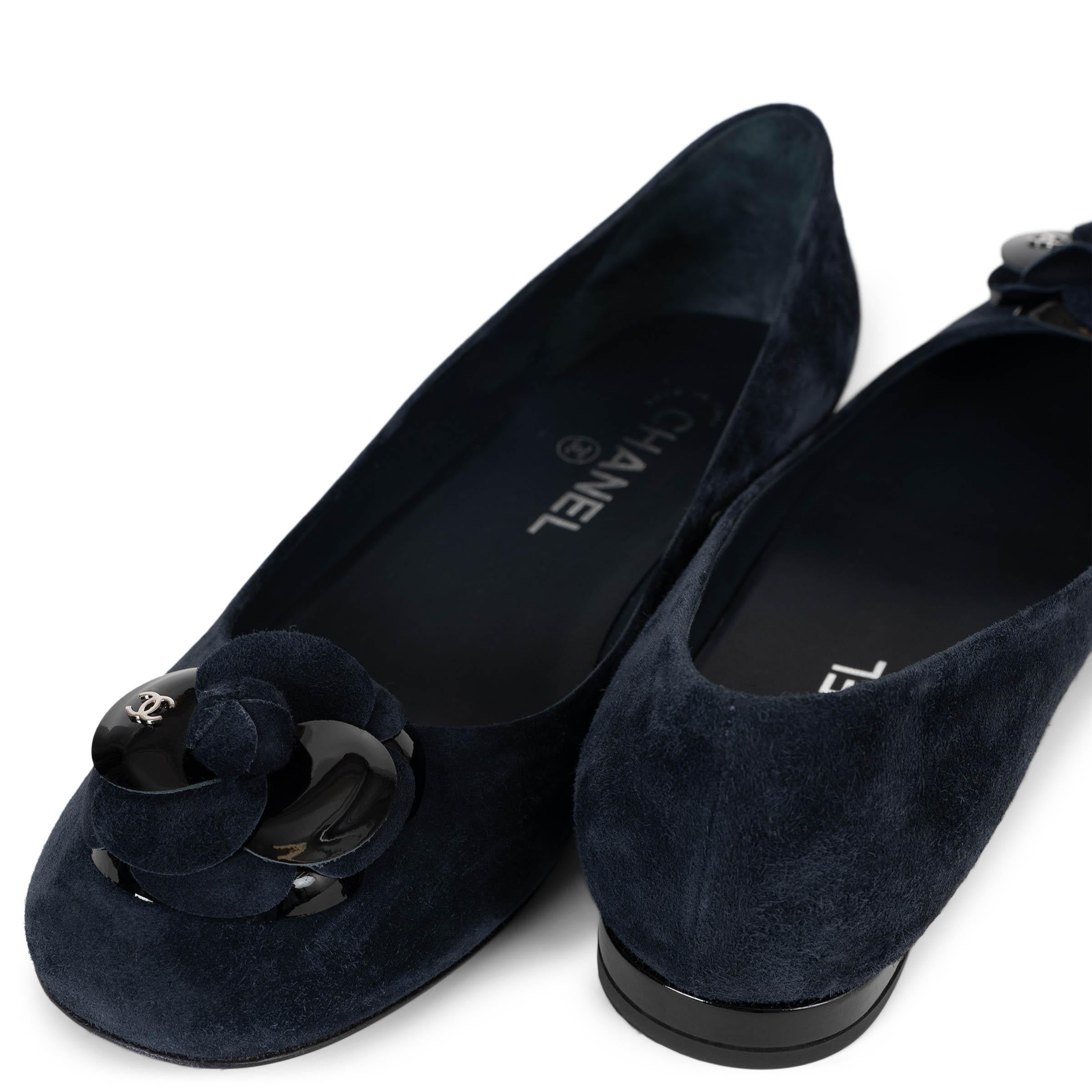 Chaussures de ballet CHANEL 16A ROME CAMELLIA en daim bleu marine 39 en vente 2