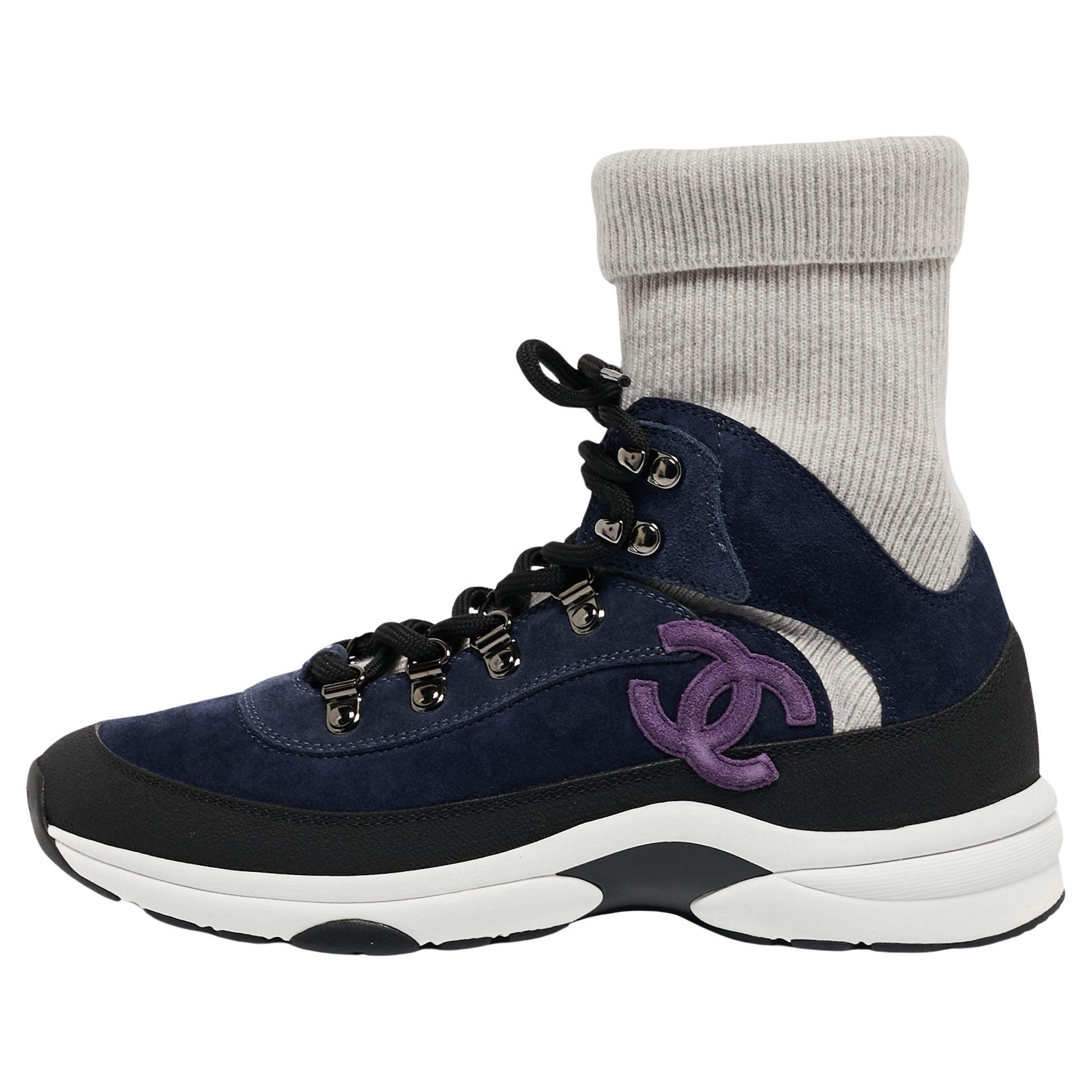 Chanel Navy Blue Suede and Leather Interlocking CC Logo Sock Sneakers Size 38 For Sale