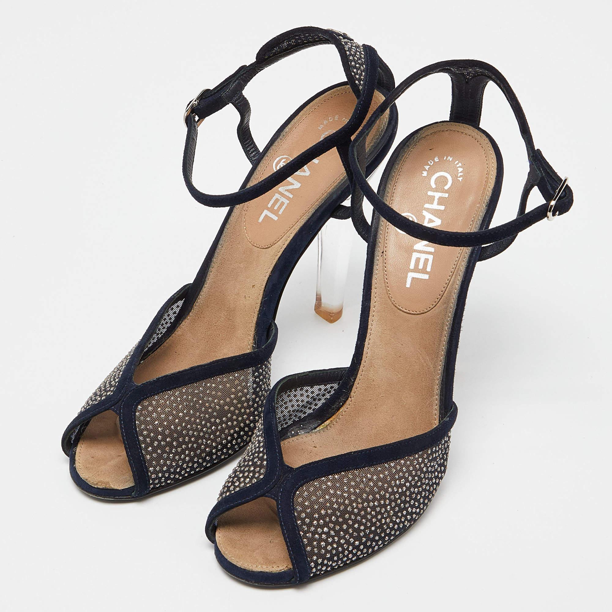 Chanel Navy Blue Suede and Mesh Embellished Ankle Strap Sandals Size 39 In Good Condition In Dubai, Al Qouz 2