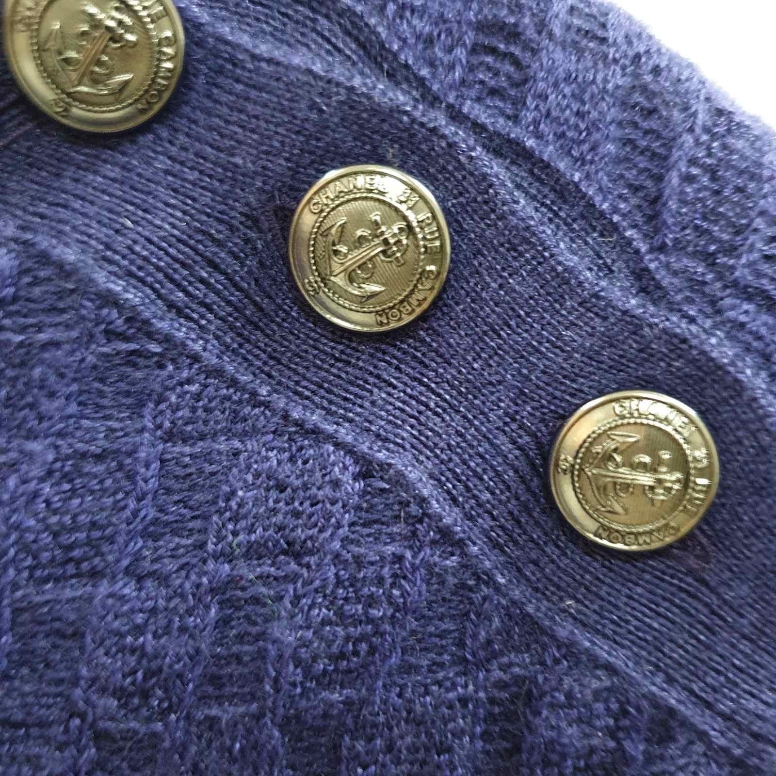 Chanel Navy Blue Top Shoulder Gold Buttons In Good Condition For Sale In Krakow, PL