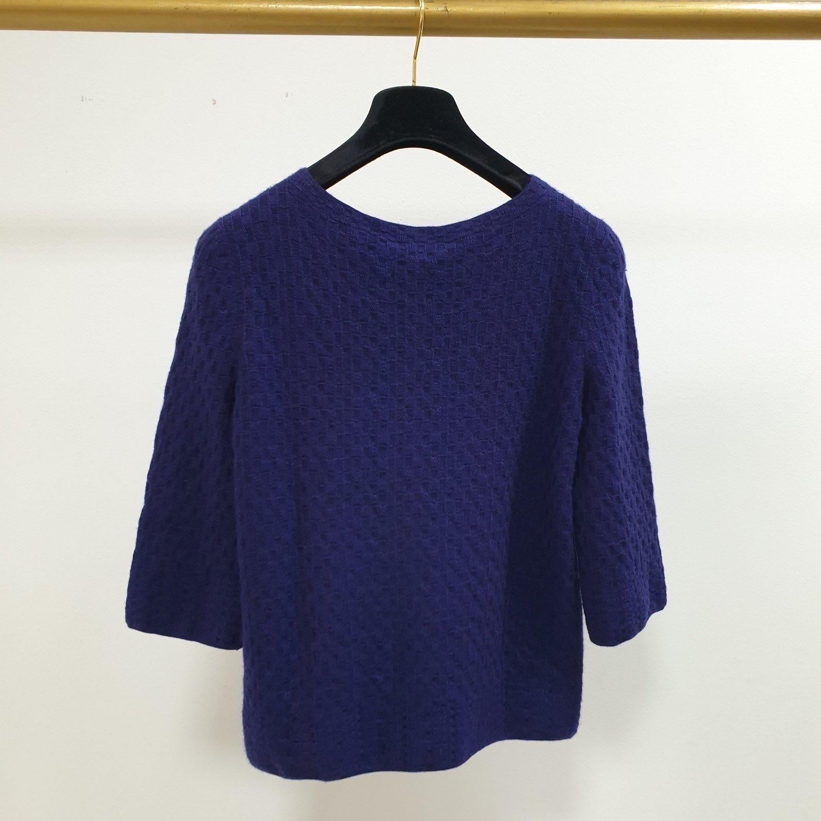 Women's Chanel Navy Blue Top Shoulder Gold Buttons For Sale