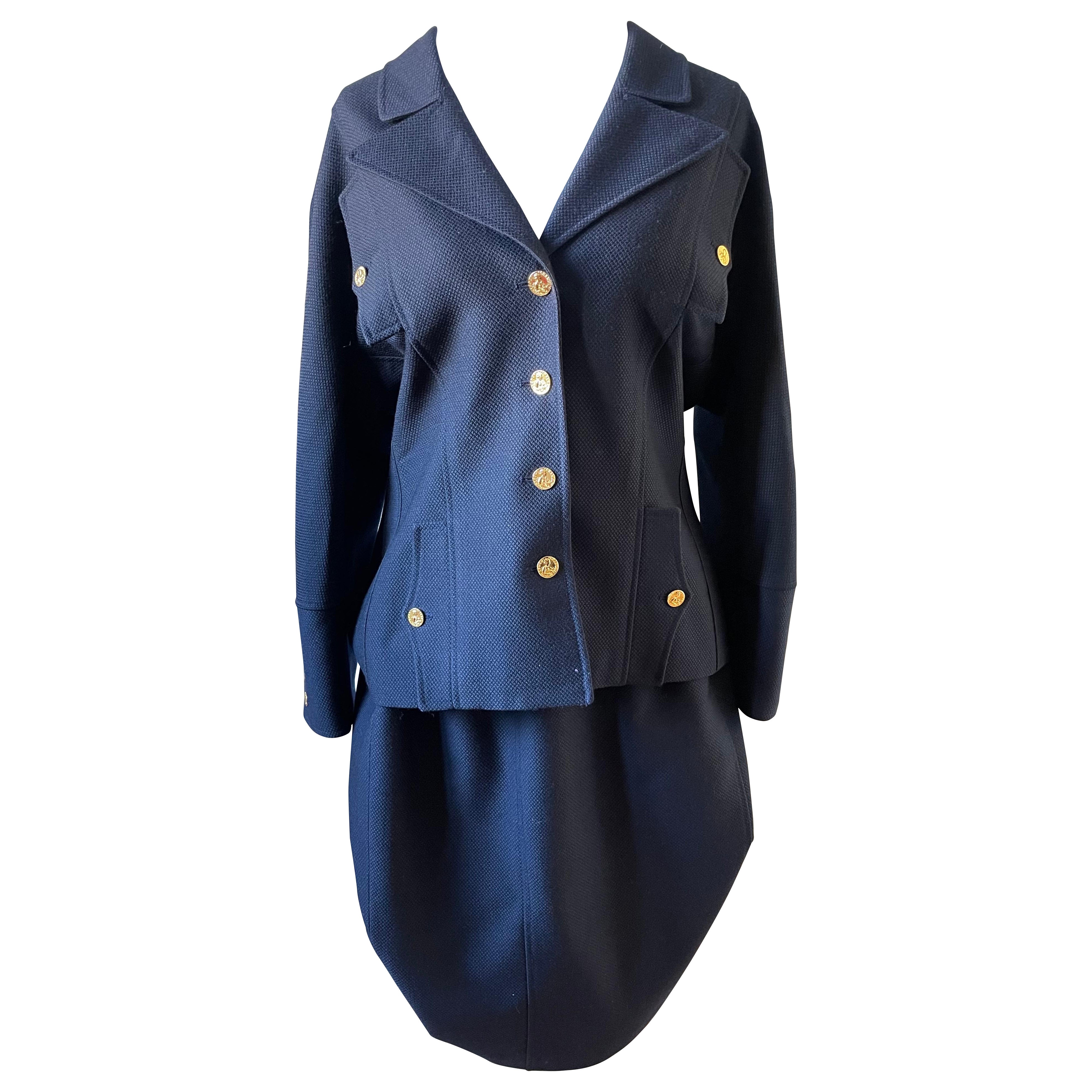 Chanel Giacca da abito in tweed blu navy e gonna vintage.