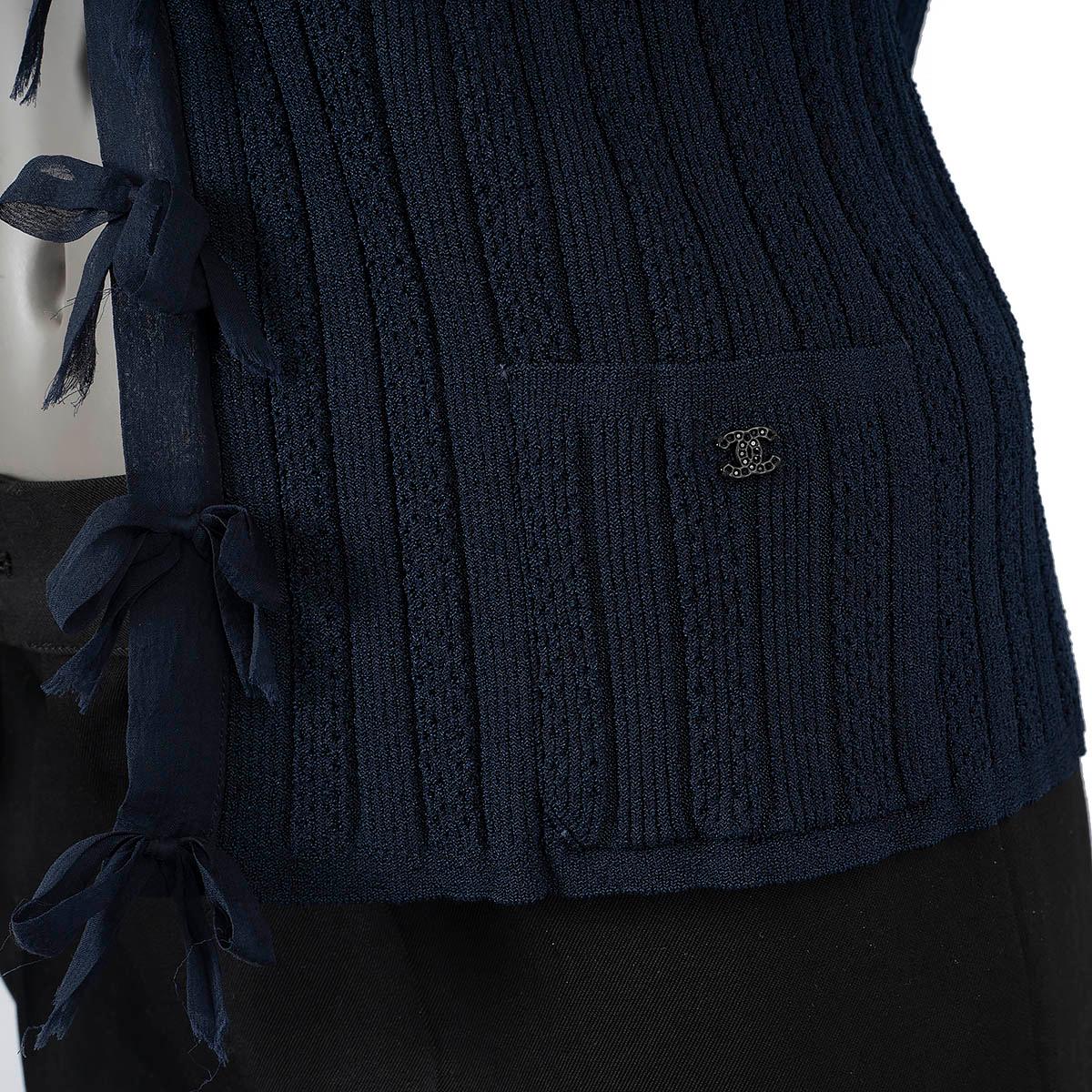 CHANEL navy blue viscose 2006 06P BOW RIB-KNIT Cardigan Sweater 38 S For Sale 3
