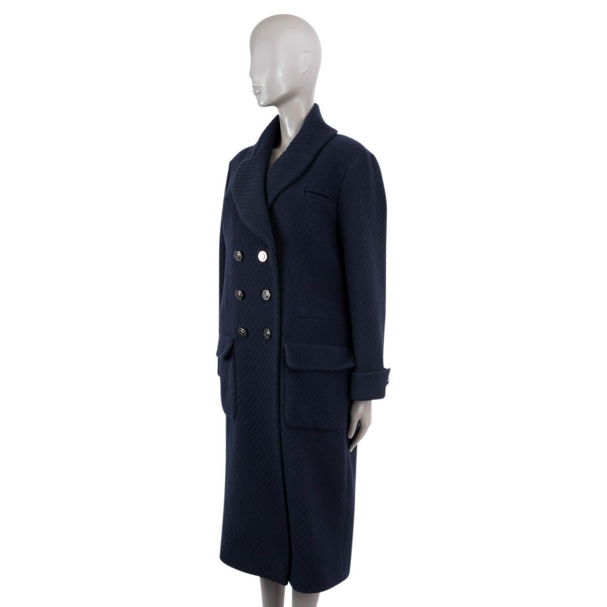 Women's CHANEL navy blue wool 2018 18A HAMBURG DOUBLE BREASTED Coat Jacket 42 L For Sale