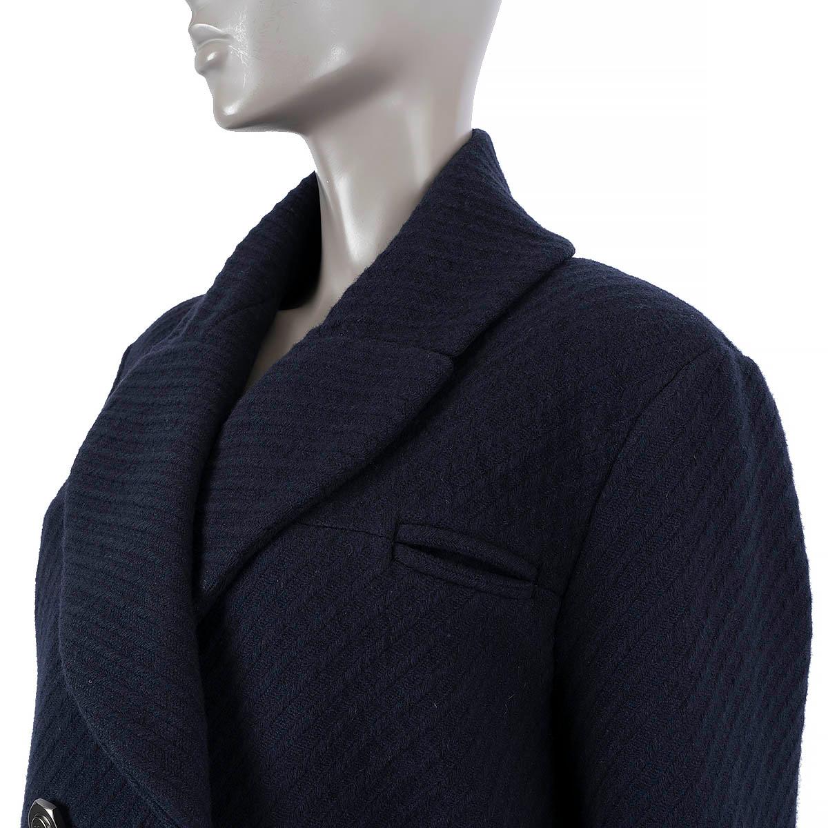 CHANEL navy blue wool 2018 18A HAMBURG DOUBLE BREASTED Coat Jacket 42 L For Sale 2